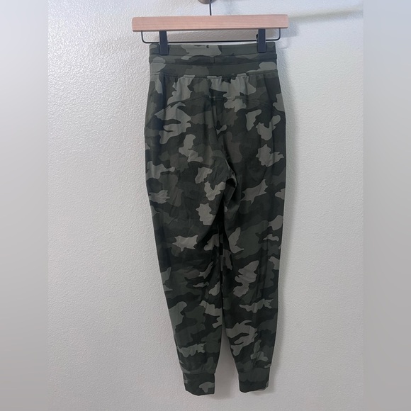 Lululemon Ready To Rulu High Rise Jogger Size 0 - Picture 5 of 9